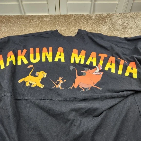 Disney Spirit Jersey The Lion King Hakuna Matata Black Long Sleeve Mens M - Picture 2 of 7